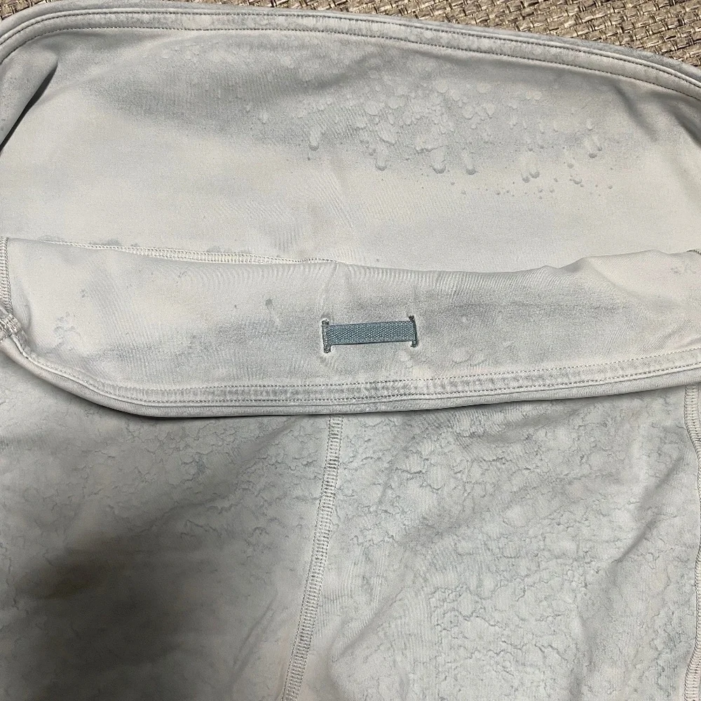 Lululemon bike shorts - Picture 3 of 10